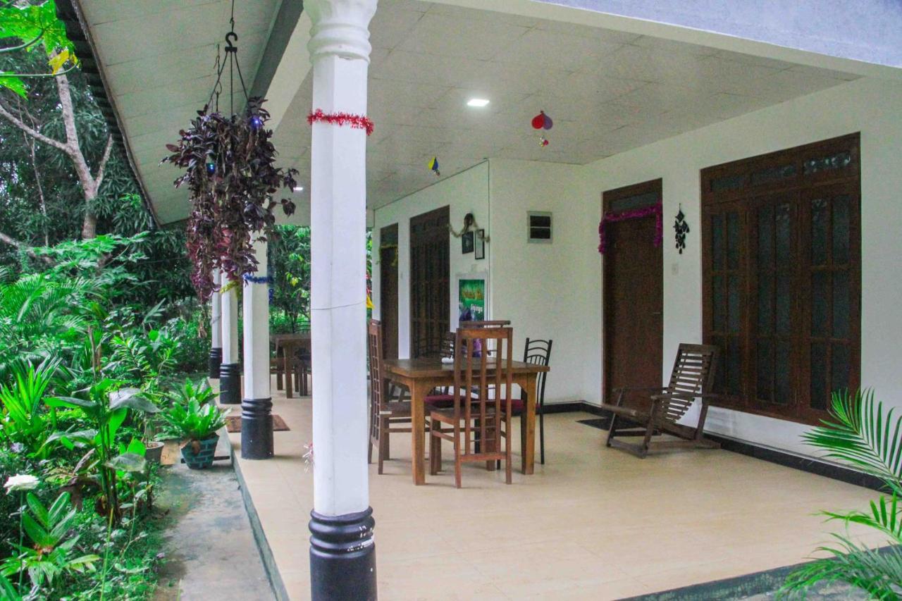 Sigiriya Mana B&B Extérieur photo